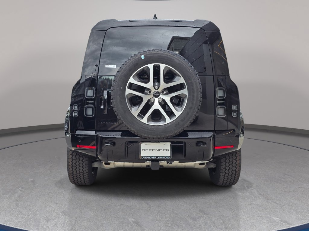 New 2026 Land Rover Defender 110 X-Dynamic SE AWD/4WD image 6