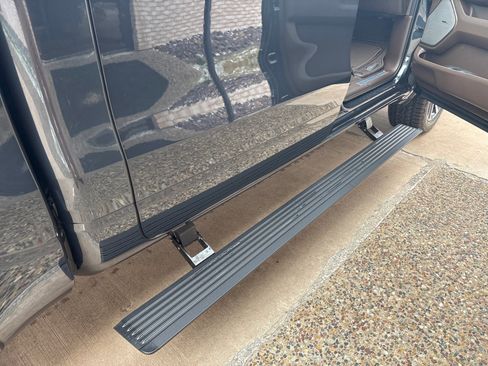 New 2026 RAM 1500 Limited w/ Off Road Group image 9