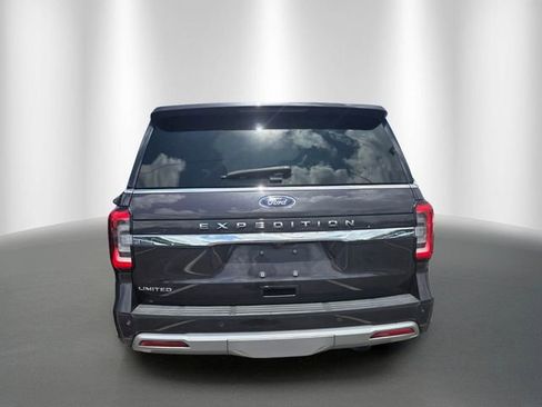 Used 2024 Ford Expedition Limited RWD image 3