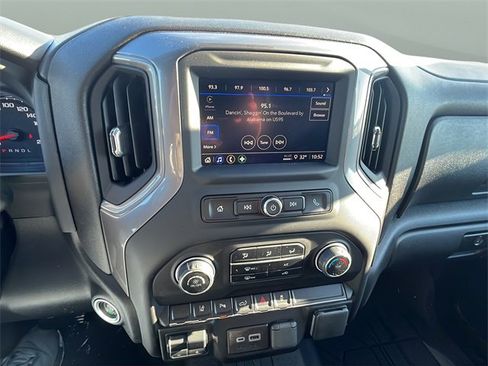 Used 2024 Chevrolet Silverado 2500 W/T image 27