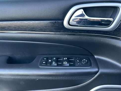 Used 2018 Jeep Grand Cherokee High Altitude image 11