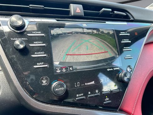 Used 2019 Toyota Camry XSE w/ Navigation Package FWD image 23