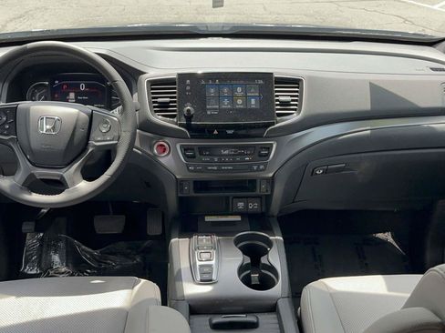 Used 2023 Honda Passport EX-L image 11