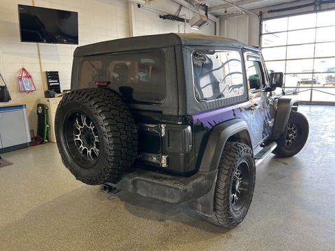 Used 2021 Jeep Wrangler Sport S image 3