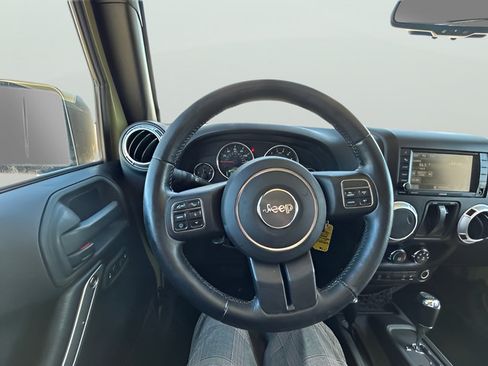 Used 2013 Jeep Wrangler Sahara w/ Dual Top Group AWD/4WD image 12