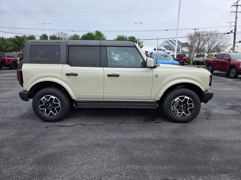 New 2026 Ford Bronco Outer Banks AWD/4WD image 6