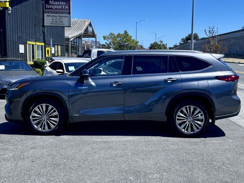 Used 2020 Toyota Highlander Limited Platinum image 8