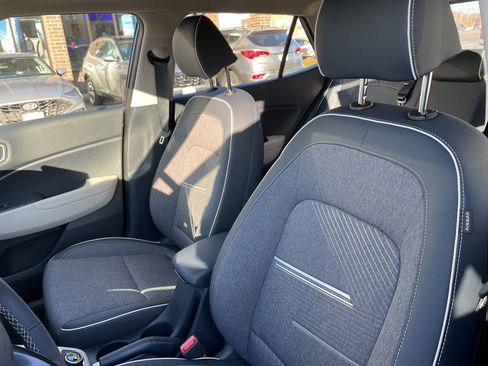 New 2026 Hyundai Venue SEL image 9