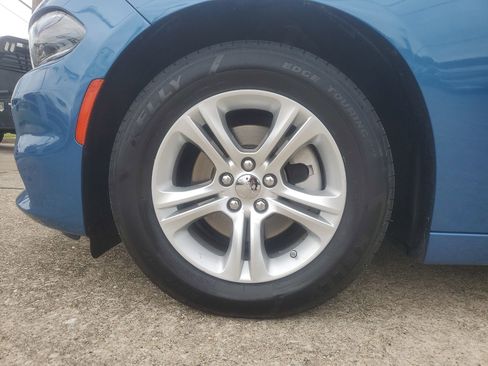 Used 2023 Dodge Charger SXT RWD image 7