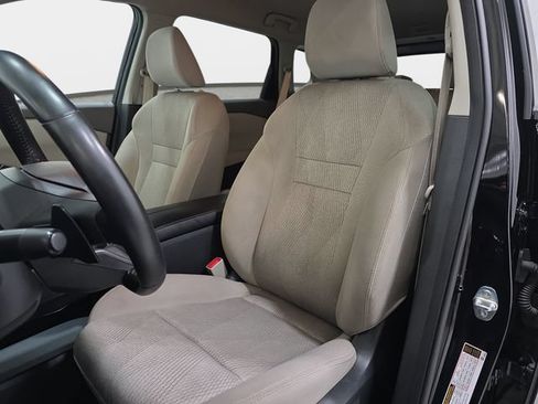 Used 2025 Nissan Rogue SV AWD/4WD image 14