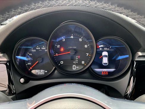 Used 2021 Porsche Macan AWD/4WD image 27