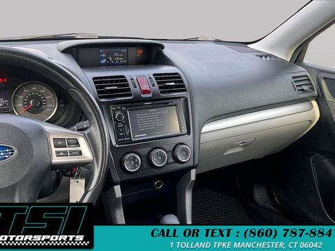 Used 2015 Subaru Forester 2.5i Premium AWD/4WD image 6