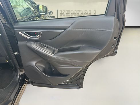 Used 2019 Subaru Forester Limited AWD/4WD image 28