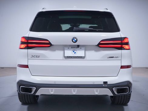Used 2026 BMW X5 sDrive40i w/ M Sport Package RWD image 5