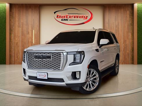 Used 2024 GMC Yukon Denali w/ LPO, Floor Liner Package AWD/4WD image 1