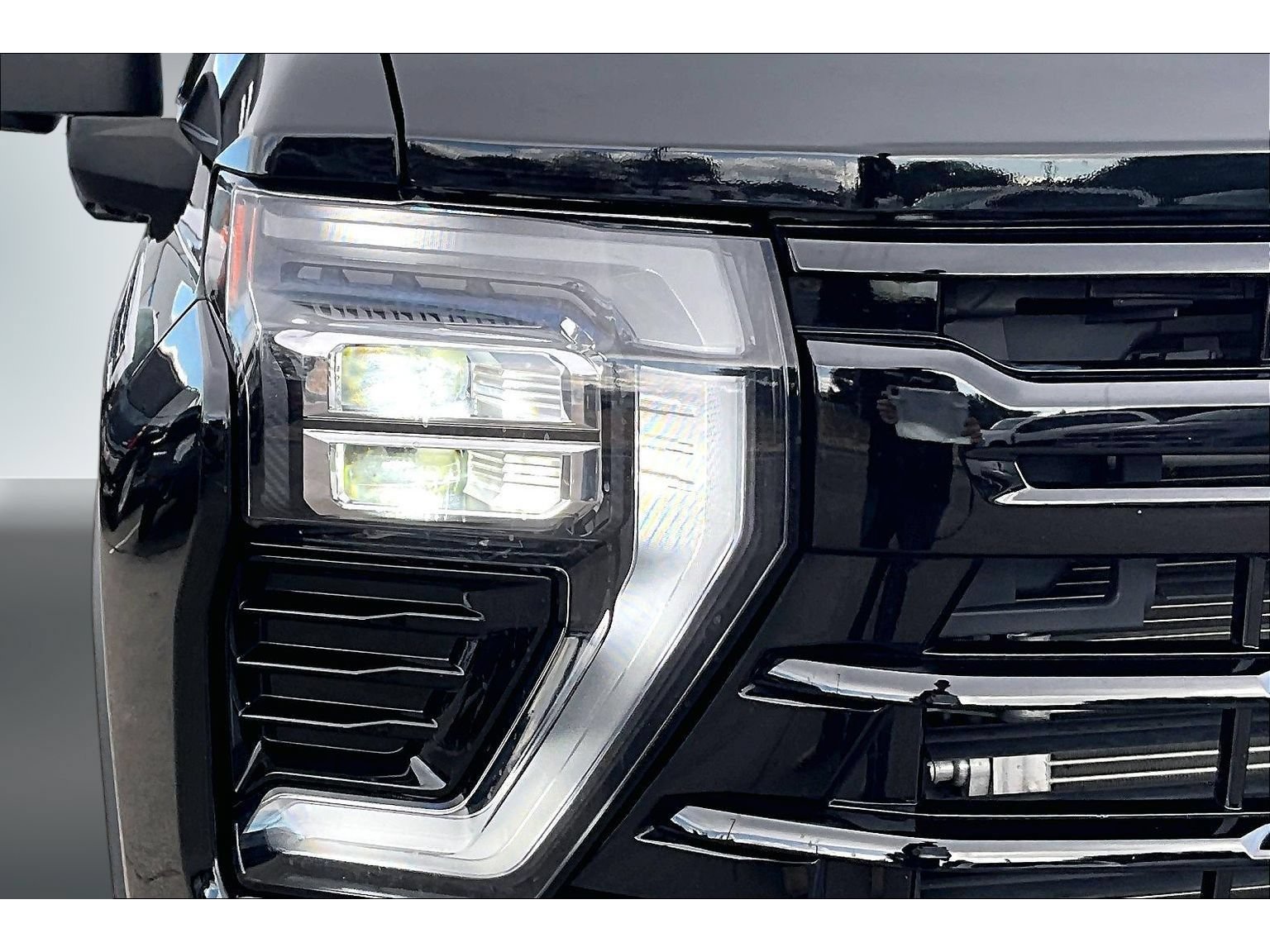 Used 2024 Chevrolet Silverado 2500 LTZ w/ LTZ Plus Package AWD/4WD image 33
