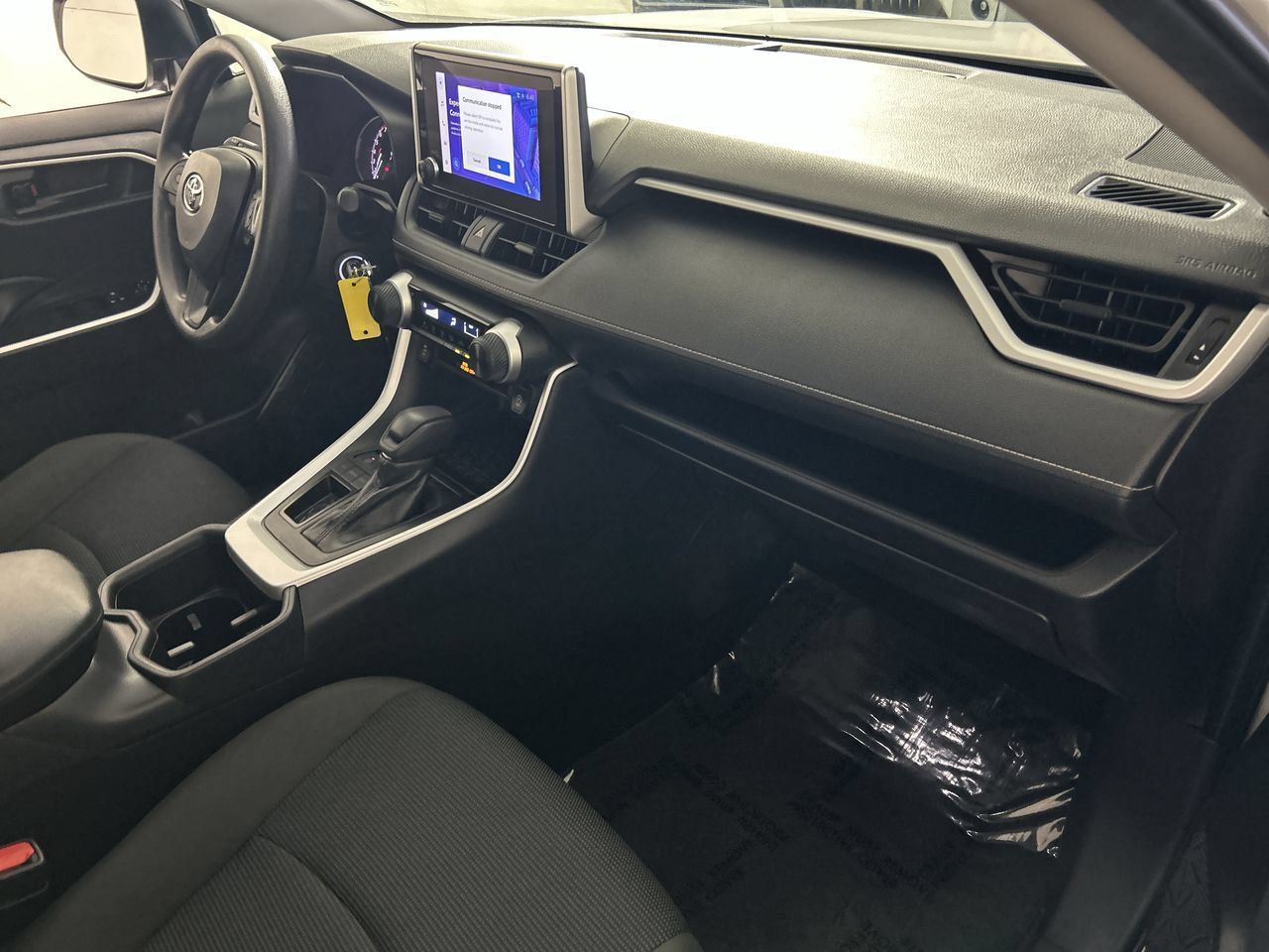 Used 2025 Toyota RAV4 LE FWD image 27