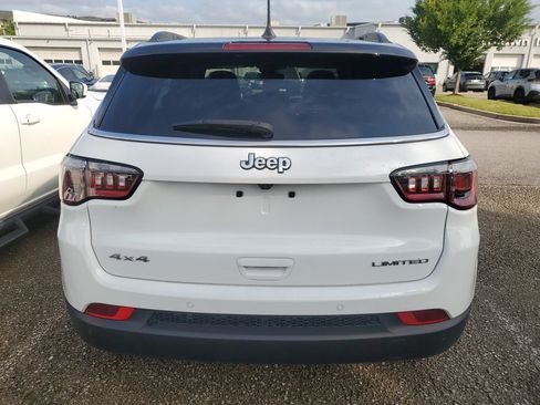 Used 2025 Jeep Compass Limited AWD/4WD image 15