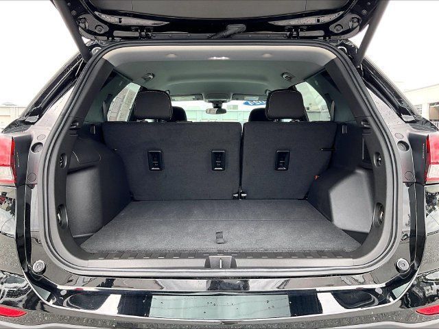 Used 2024 Chevrolet Equinox LT AWD/4WD image 29