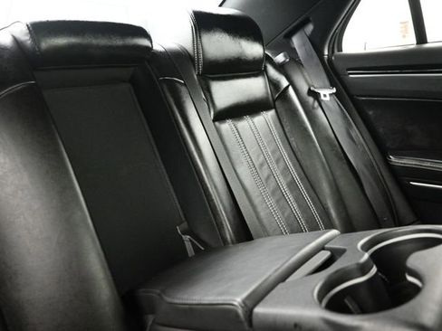 Used 2019 Chrysler 300 S w/ S Model Appearance Package image 15