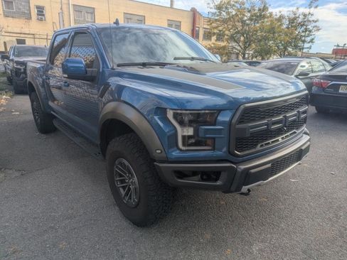 Used 2020 Ford F150 Raptor w/ Equipment Group 802A Luxury image 3
