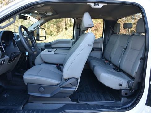 Used 2022 Ford F350 XL w/ Power Equipment Group image 12