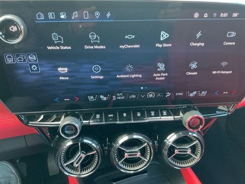 Used 2025 Chevrolet Blazer EV SS w/ Performance Package image 28