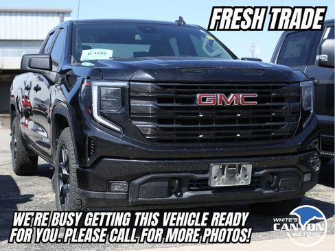 Used 2023 GMC Sierra 1500 Elevation w/ X31 Off-Road Package AWD/4WD image 1