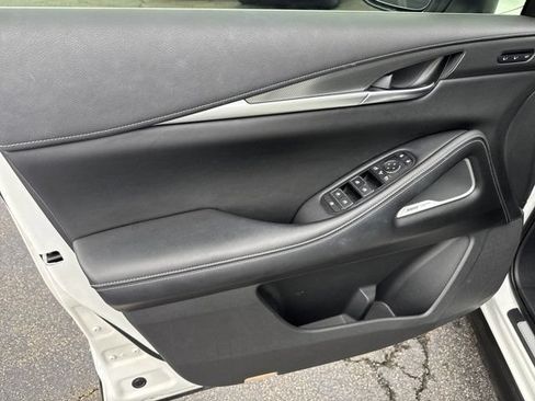 Used 2024 INFINITI QX60 Luxe w/ Vision Package FWD image 11