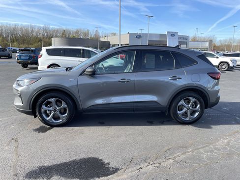 Used 2025 Ford Escape ST-Line w/ Equipment Group 301A image 2