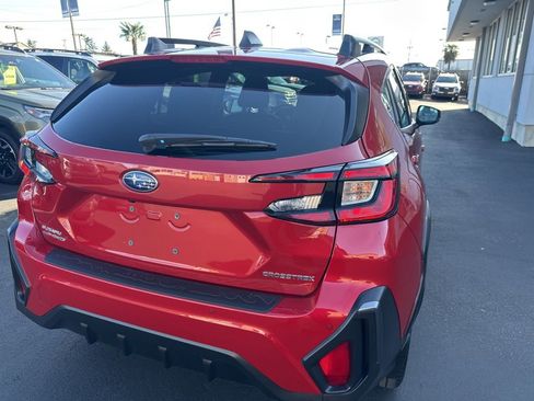 Used 2025 Subaru Crosstrek 2.5i Limited w/ Crosstrek Mirror Package image 11