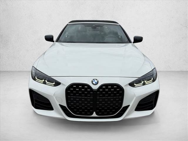 Used 2023 BMW M440i Convertible w/ Premium Package RWD image 2