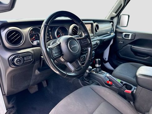 Used 2022 Jeep Gladiator Sport AWD/4WD image 10