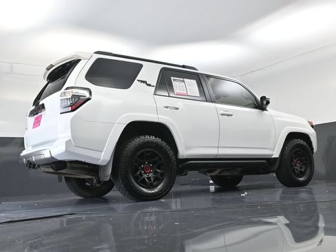 Used 2024 Toyota 4Runner TRD Off-Road Premium w/ Moonroof Package AWD/4WD image 20