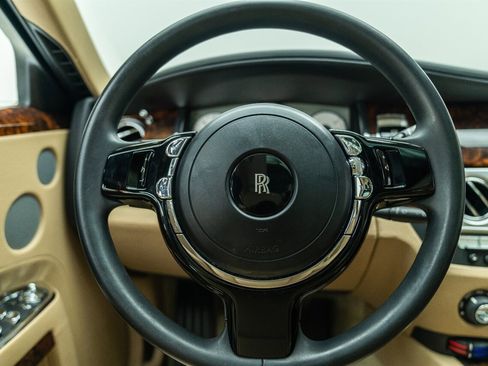 Used 2013 Rolls-Royce Ghost image 92
