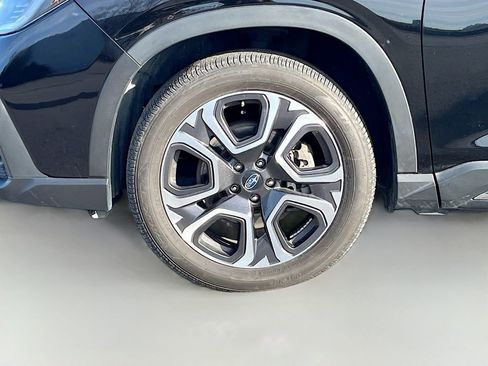 Used 2023 Subaru Ascent Touring AWD/4WD image 32