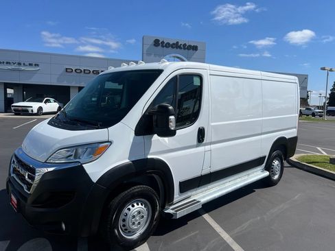 Used 2025 RAM ProMaster 2500 w/ U-Haul Equipment Group FWD image 5