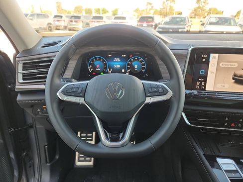 New 2026 Volkswagen Atlas SEL Premium R-Line AWD/4WD image 16