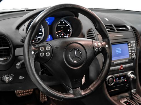 Used 2006 Mercedes-Benz SLK 55 AMG image 11