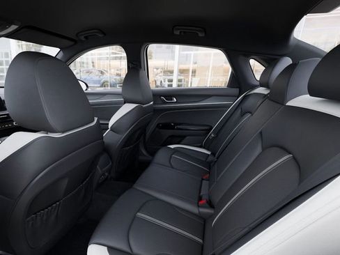 New 2026 Kia K5 GT-Line image 18