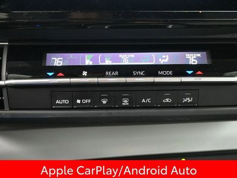 Used 2025 Toyota Sienna LE image 16