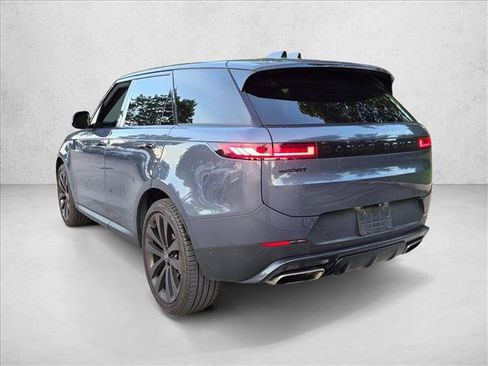 Used 2024 Land Rover Range Rover Sport SE AWD/4WD image 7