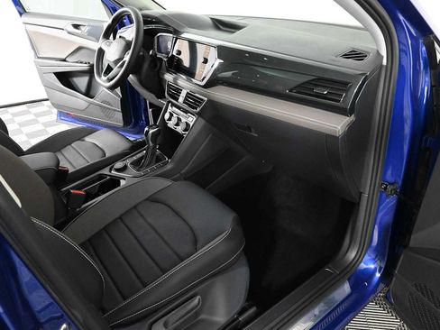 Certified 2022 Volkswagen Taos SEL AWD/4WD image 12