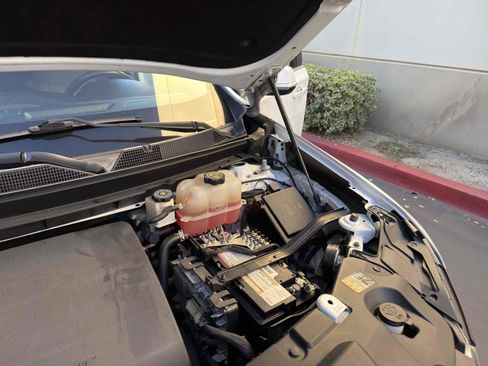 Used 2018 Chevrolet Traverse LT w/ LPO, Black Accent Package image 80