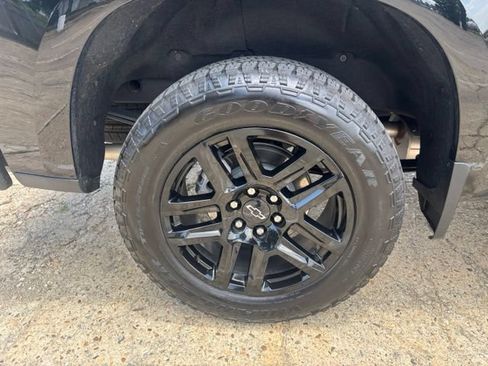 Used 2026 Chevrolet Silverado 1500 RST AWD/4WD image 8