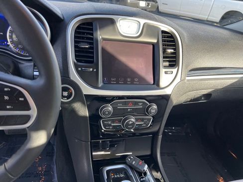 Certified 2023 Chrysler 300 Touring image 18