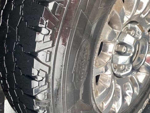 Used 2022 Ford F250 XLT w/ XLT Premium Package image 3