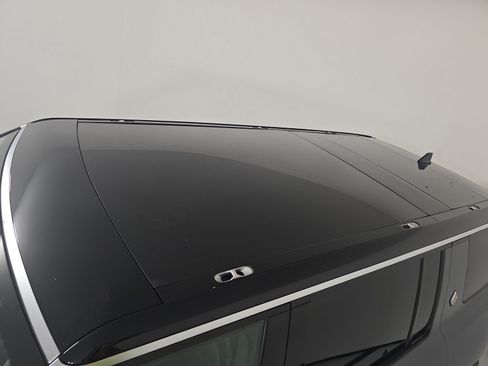 Used 2024 Rivian R1S Adventure AWD/4WD image 13