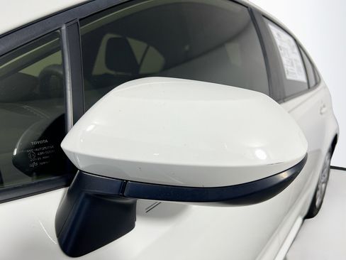 Used 2020 Toyota Corolla LE FWD image 13