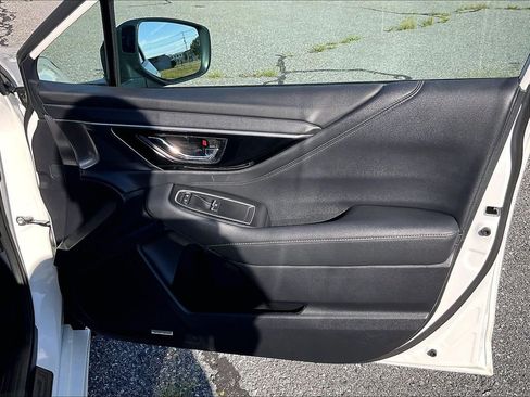 Used 2025 Subaru Legacy Limited AWD/4WD image 12